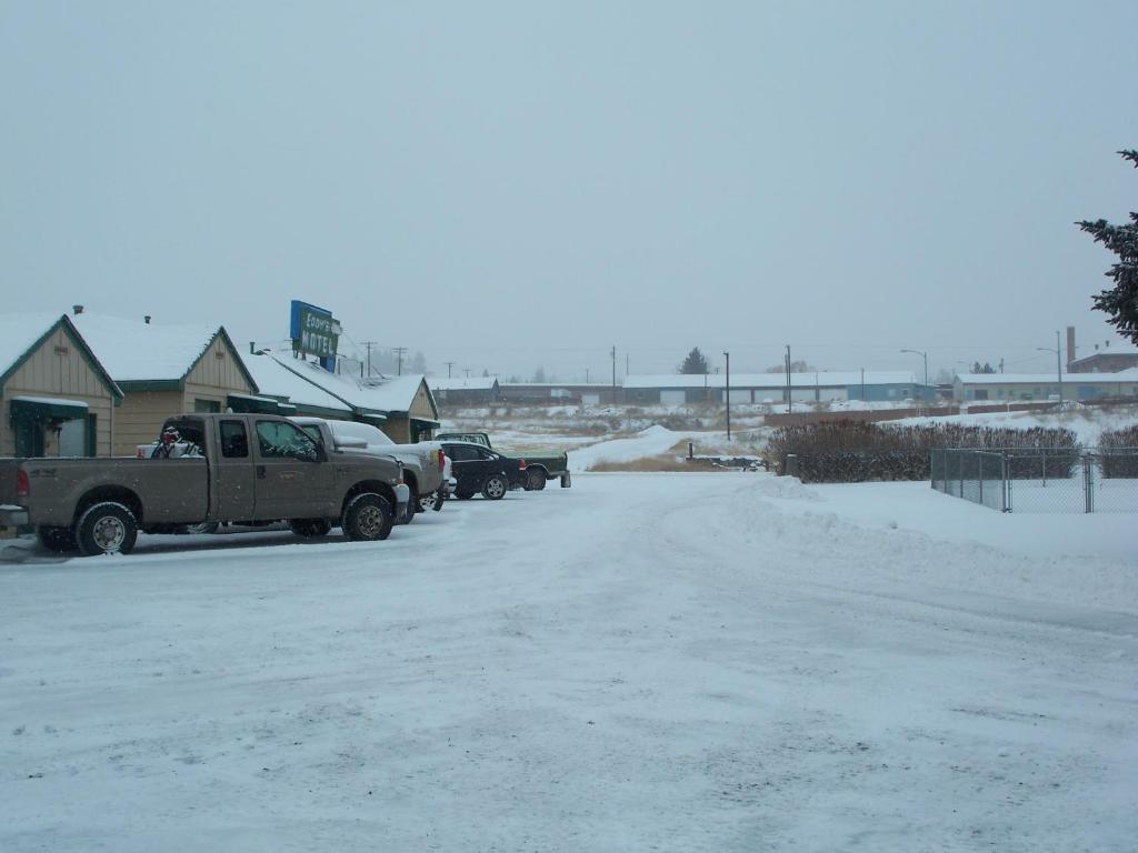 Eddy'S Motel Butte Exteriör bild