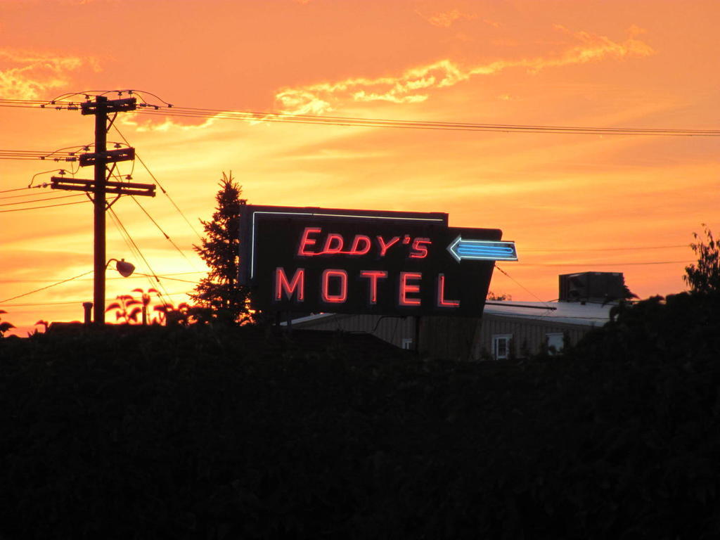 Eddy'S Motel Butte Exteriör bild